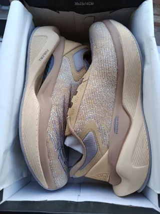 New Balance MSRCXST Beige Talla 44