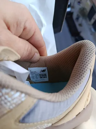 New Balance MSRCXST Beige Talla 44