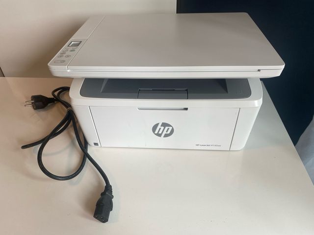 Impresora HP LaserJet M140we Multifunción
