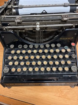 Máquina de escribir Hispano Olivetti M20