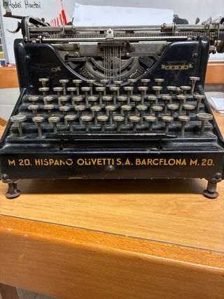 Máquina de escribir Hispano Olivetti M20
