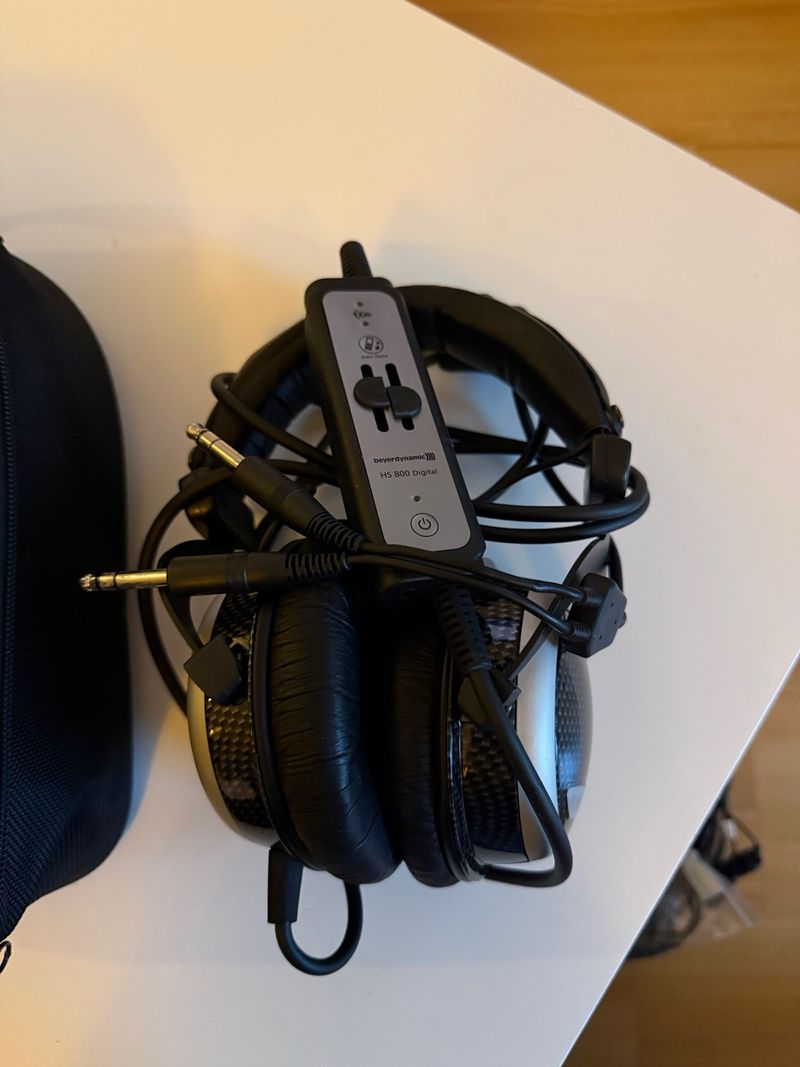 Beyerdynamic HS 800 Digital Auriculares Aviación
