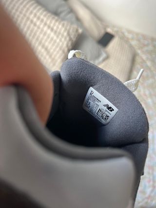 New Balance 2002R Grigio Taglia 41.5