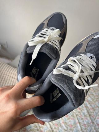 New Balance 2002R Grigio Taglia 41.5