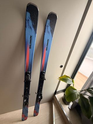 Esquís Salomon Stance 84 + fijaciones