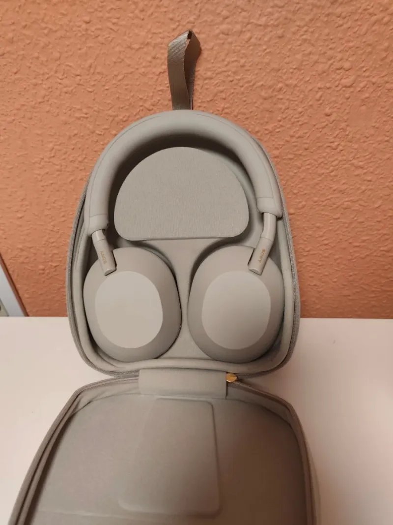 Sony WH-1000XM5 Beige - Impecables (Solo 2 usos).
