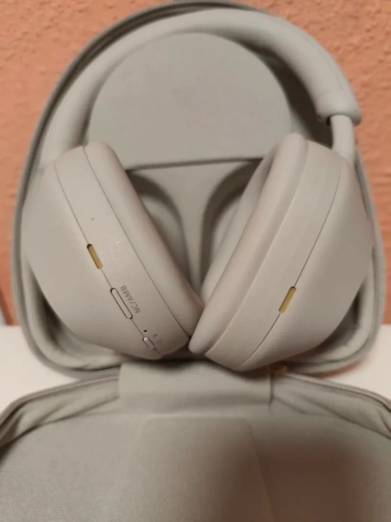 Sony WH-1000XM5 Beige - Impecables (Solo 2 usos). afbeelding 5