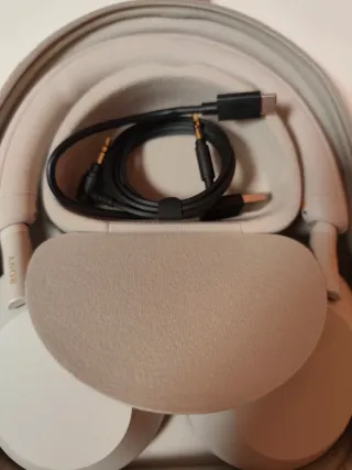 Sony WH-1000XM5 Beige - Impecables (Solo 2 usos).