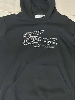 Sudadera Lacoste Negra con Cocodrilo Blanco