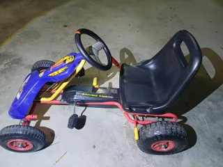 Go Kart de Pedales Azul y Rojo
