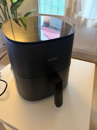 Freidora de aire COSORI negra 4,7L