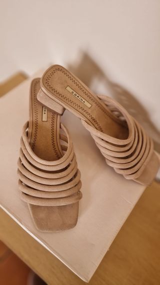 Sandalias CORINA tiras beige