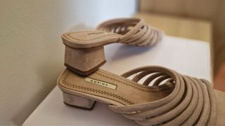 Sandalias CORINA tiras beige