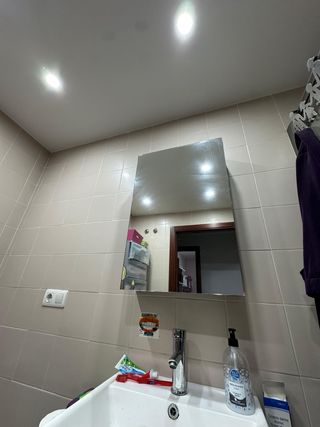 Mueble de baño madera y cristal