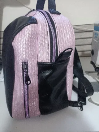 Bolso Mochila Rosa y Negro