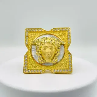 Anillo Medusa Nacar Cuadrado 18K