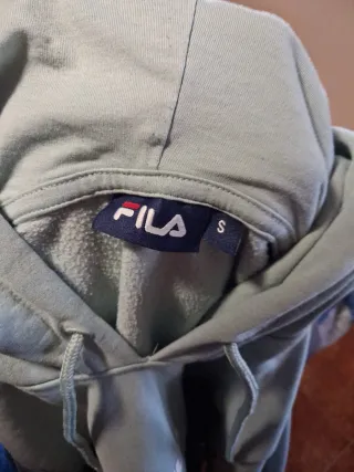 Sudadera Fila bicolor azul y negra