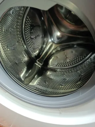 Lavadora Hoover 9Kg 250€