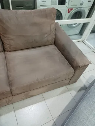 SOFÁ CÓMODO DE TELA ANTE MARRON SEMINUEVO