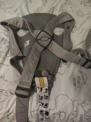 Mochila Portabebés BabyBjörn Gris
