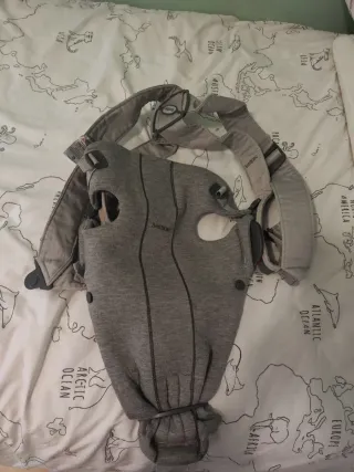 Mochila Portabebés BabyBjörn Gris