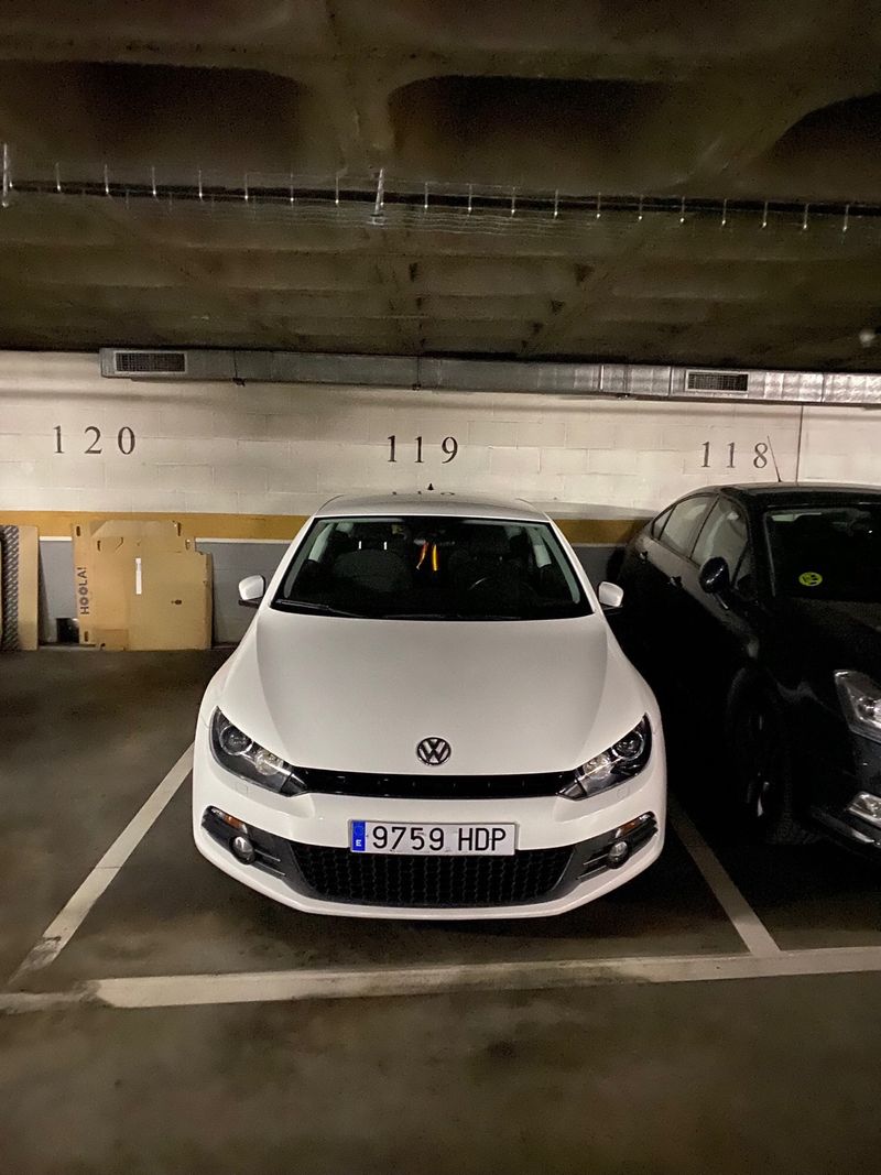 Volkswagen Scirocco 2011 - foto 1