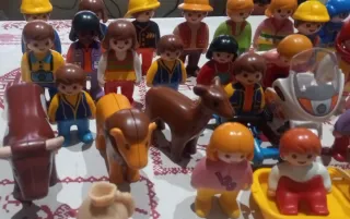 Lote de 37 piezas Muñecos y animales Playmobil 1-2