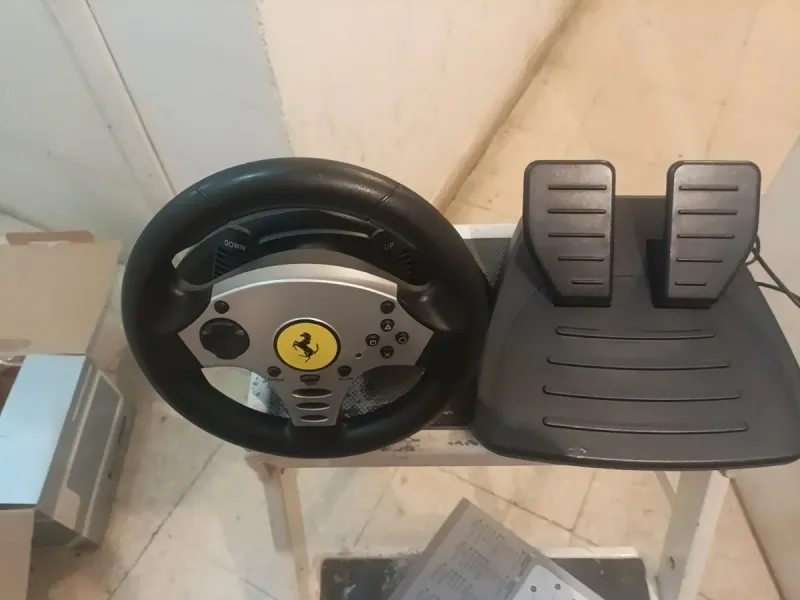 Volante Thrustmaster Ferrari PS2/PS One afbeelding 6