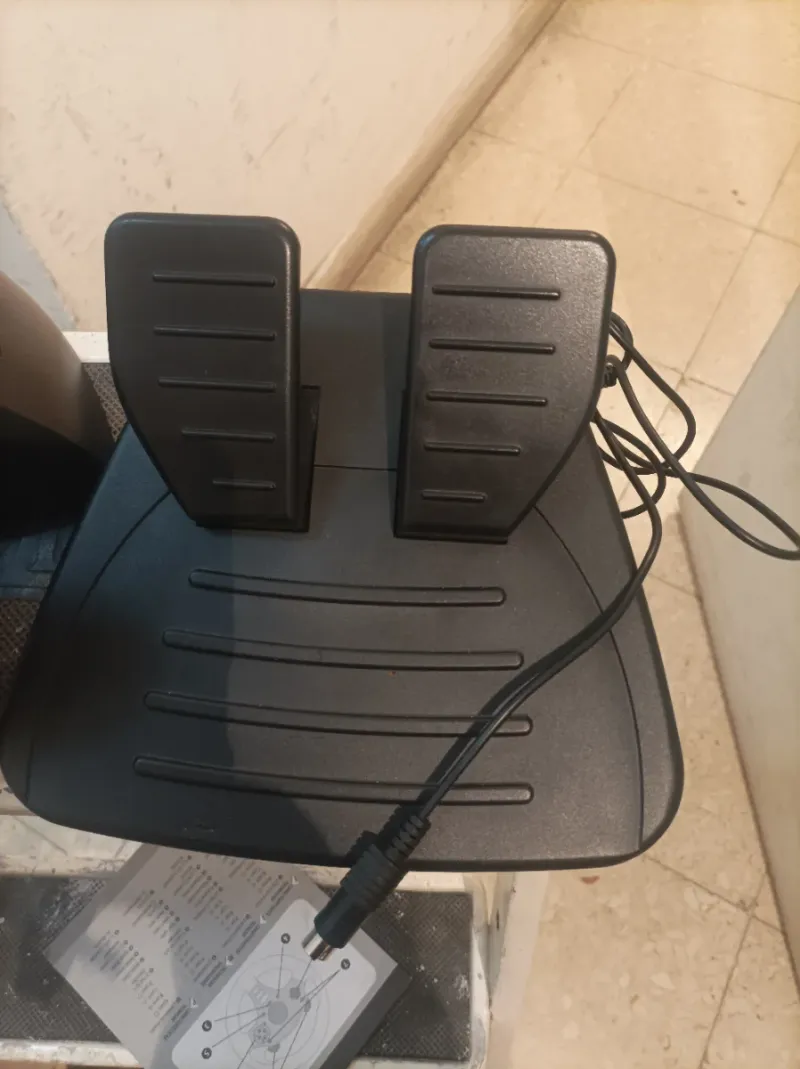 Volante Thrustmaster Ferrari PS2/PS One afbeelding 8