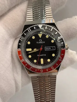 Mochila y Reloj reservados.