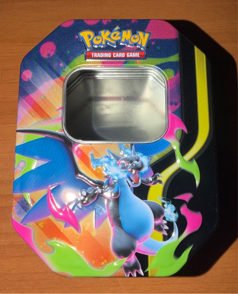 Caja Metálica Pokémon Charizard
