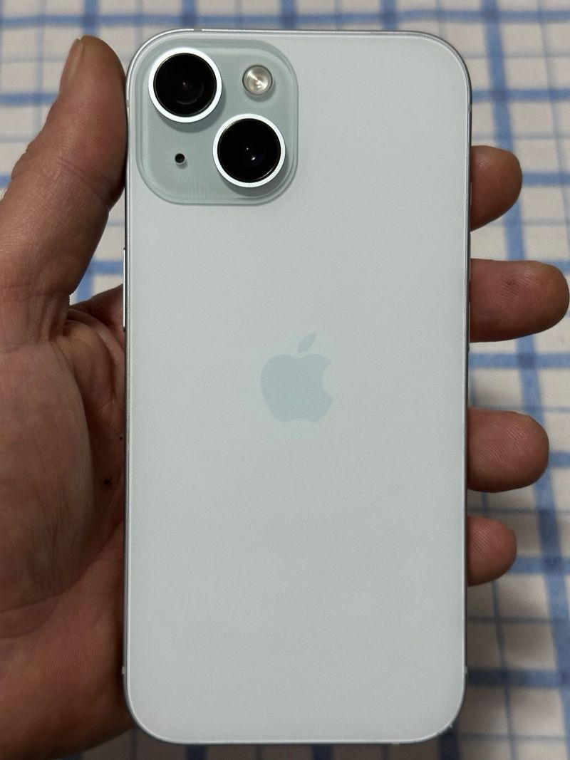 iPhone 15 azul celeste afbeelding 10
