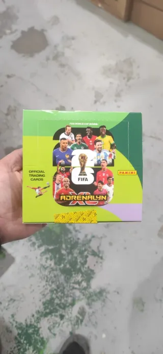 Caja Adrenalyn XL Mundial 2026