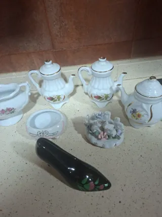 Set de adornos de cerámica