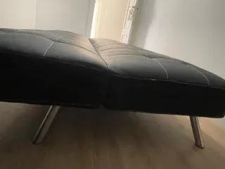 Sofá-Cama Negro Buen estado