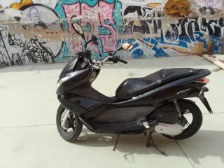 Honda PCX 125 2011 Negra