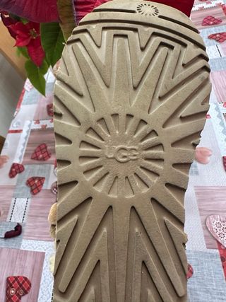 Stivali UGG Marroni con Fiore