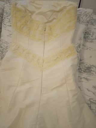 Traje de novia romántico, velo y can can.