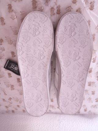 Zapatillas Nanny State Piel Blancas Talla 45