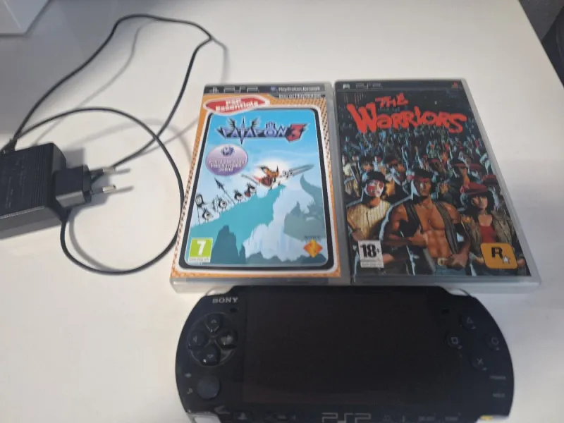 PSP 3004 Negra