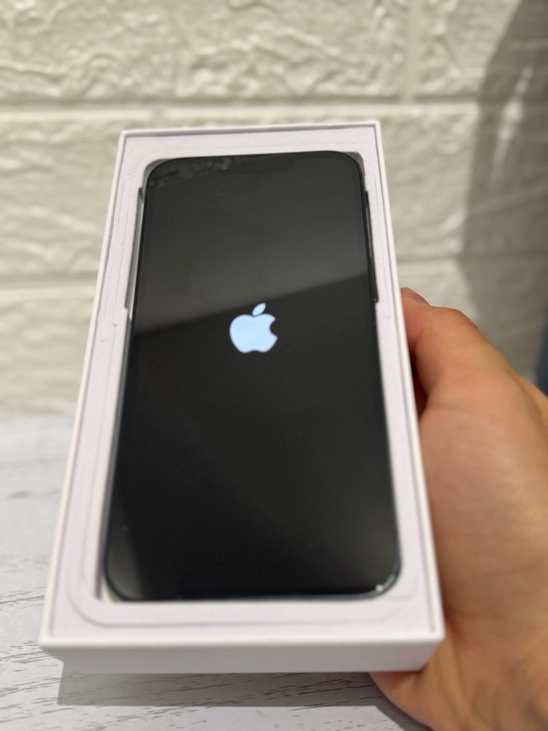 iPhone 13 128GB Negro Como Nuevo afbeelding 4