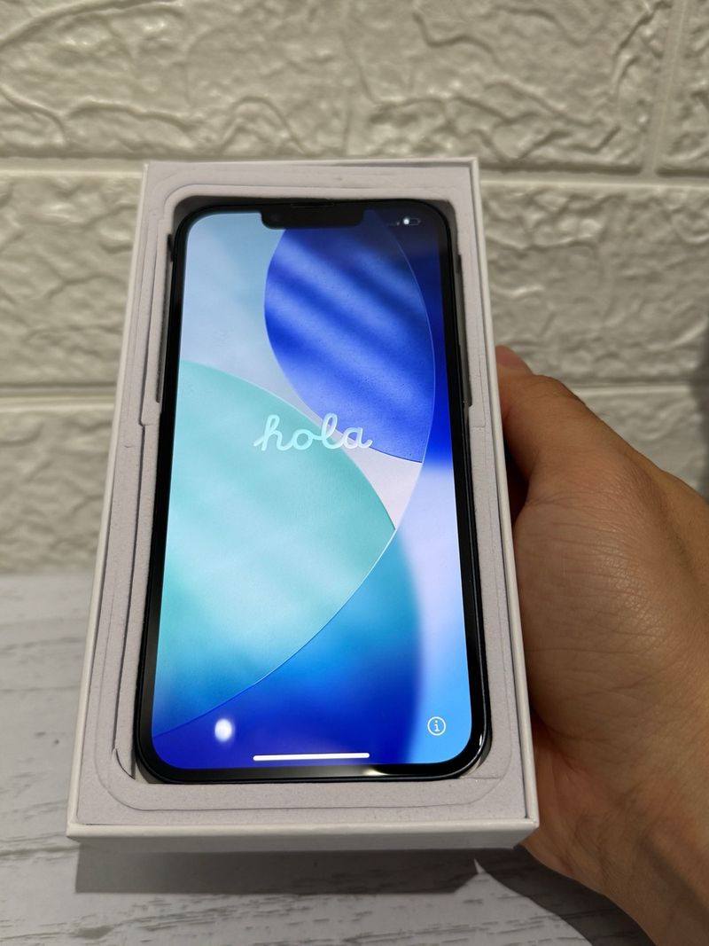 iPhone 13 128GB Negro Como Nuevo afbeelding 2
