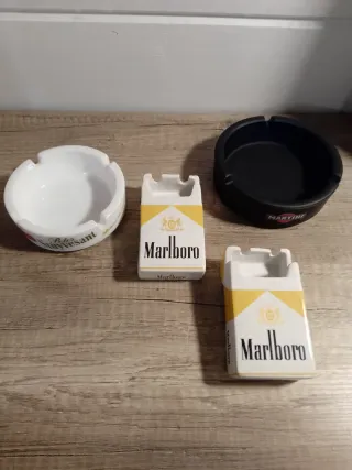 Set 4 posacenere Marlboro Martini