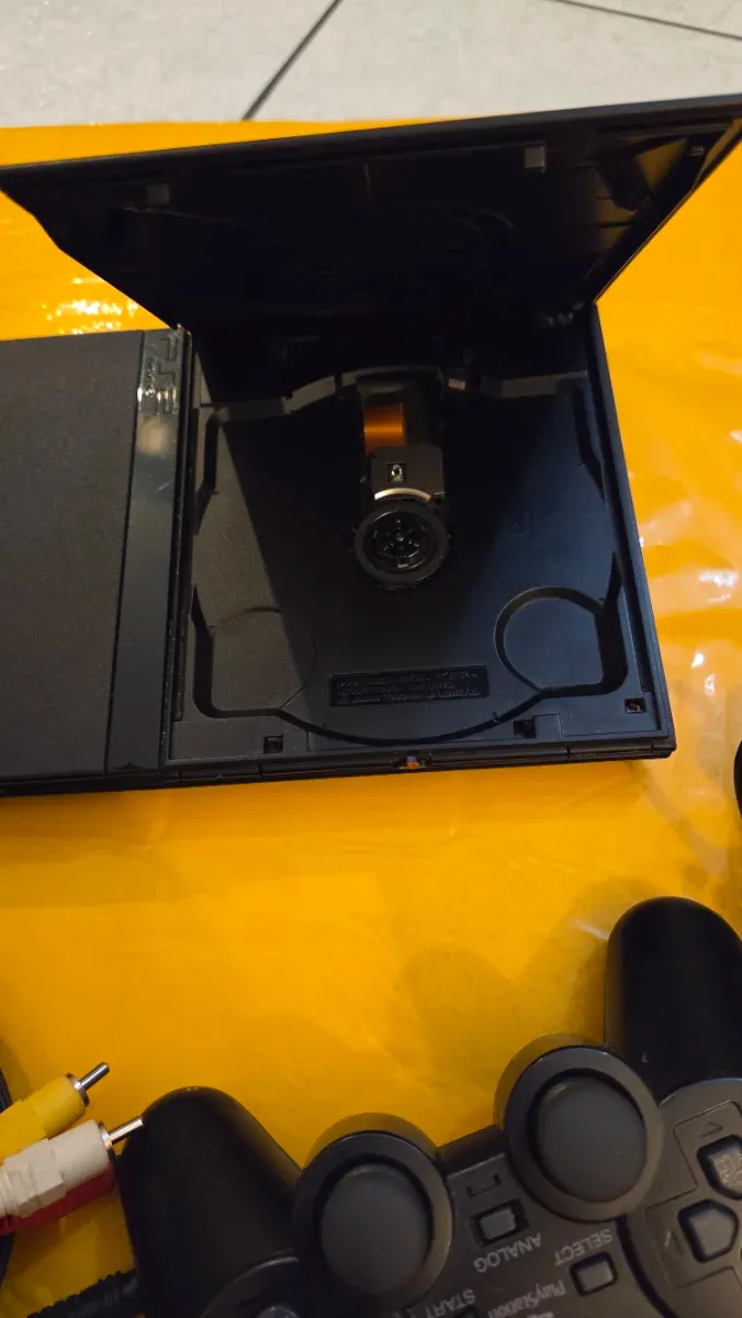 PlayStation 2 Slim Negra Completa afbeelding 5