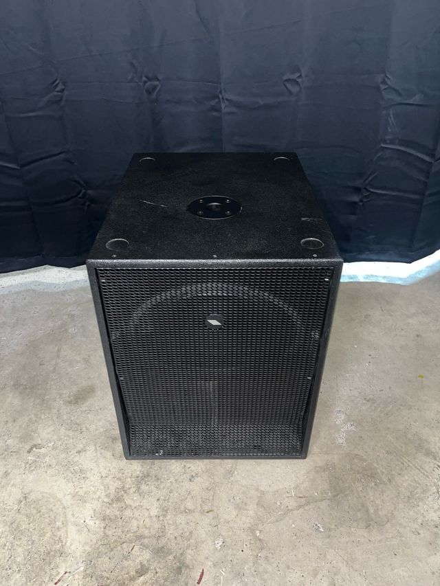 Subwoofer Autoamplificado 1200W