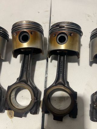 Pistones y bielas Seat 903cc