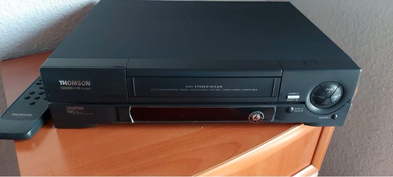 Reproductor VHS Thomson afbeelding 2