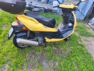 2 Kymco Bet & Win 250 Automáticas