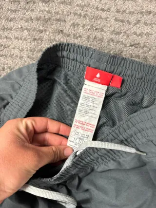 ¡¡OFERTA!! Talla S Pantalón Puma Impermeable Gris