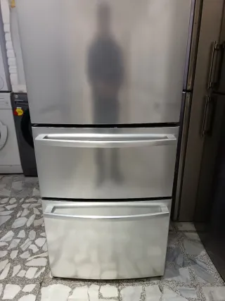 FRIGORÍFICO HAIER 1,88m A++ INOX